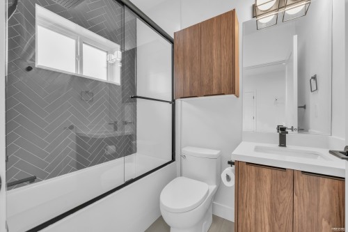 3180 Graveley Street, Vancouver, BC 