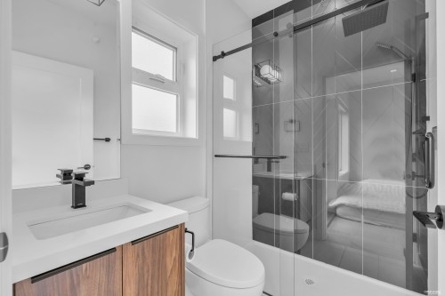 3180 Graveley Street, Vancouver, BC 