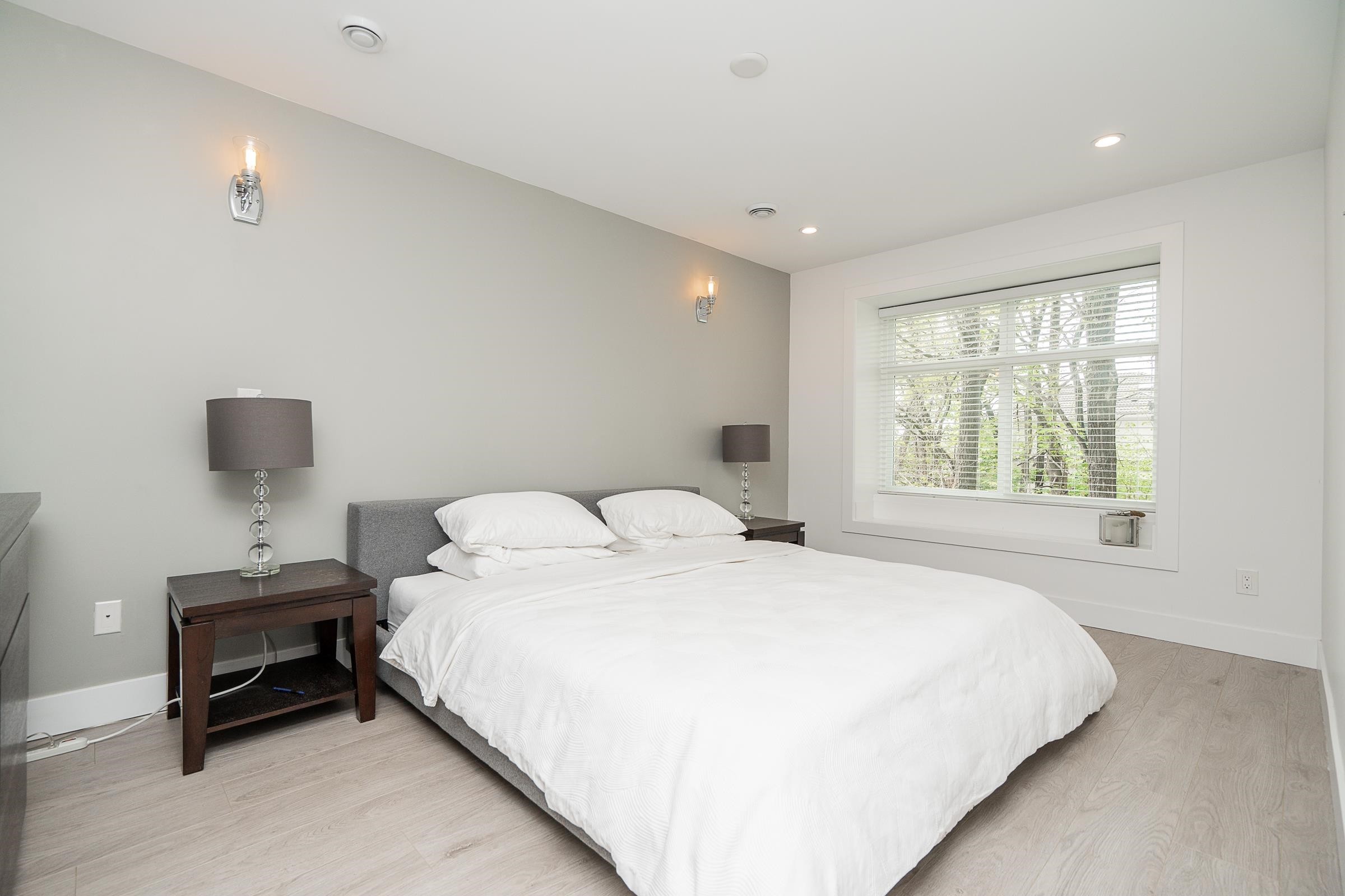 970 Rochester Avenue, Coquitlam, BC