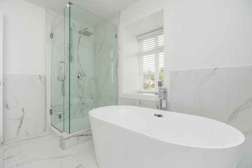 970 Rochester Avenue, Coquitlam, BC 