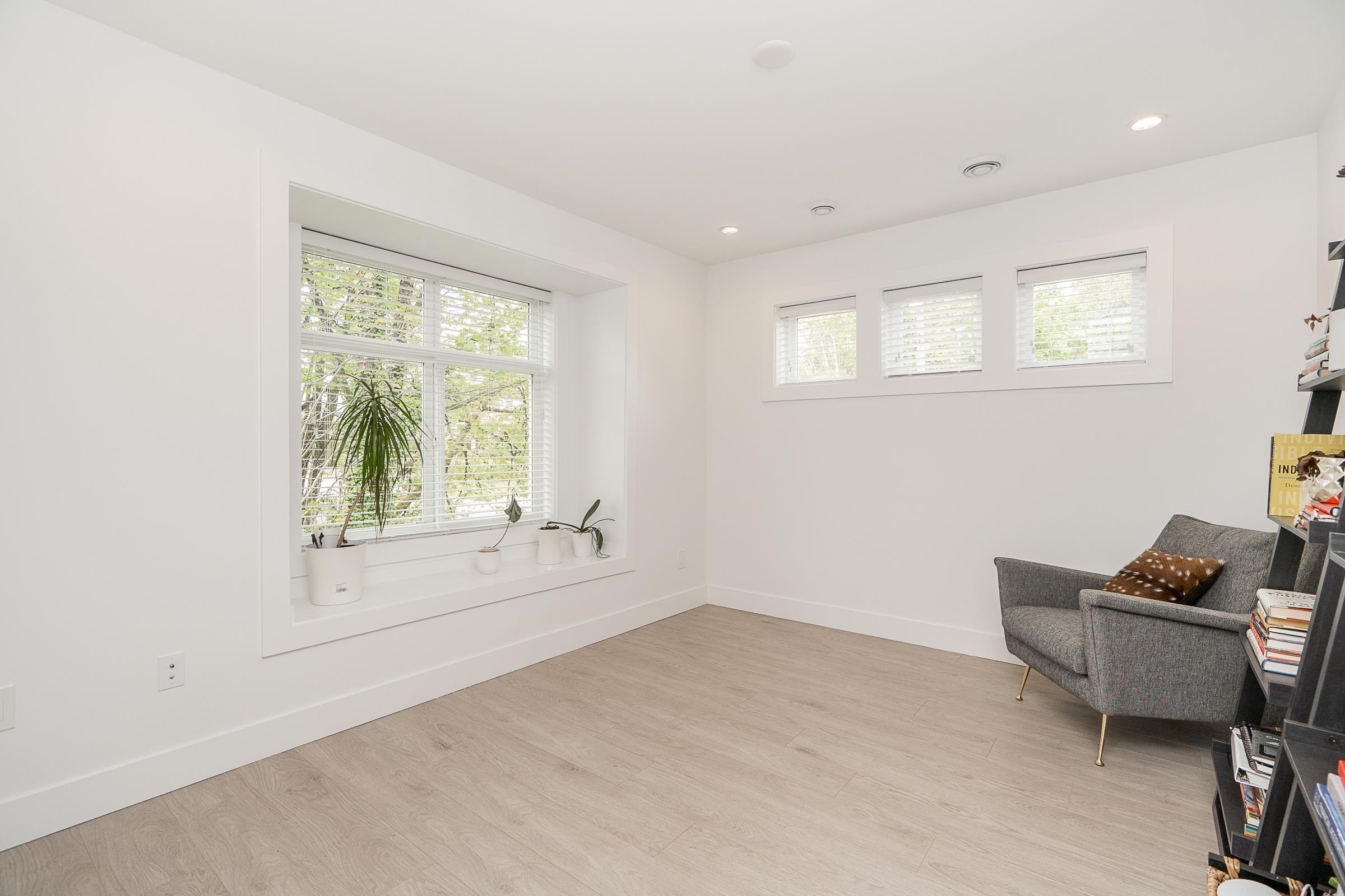 970 Rochester Avenue, Coquitlam, BC