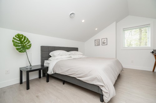 970 Rochester Avenue, Coquitlam, BC 