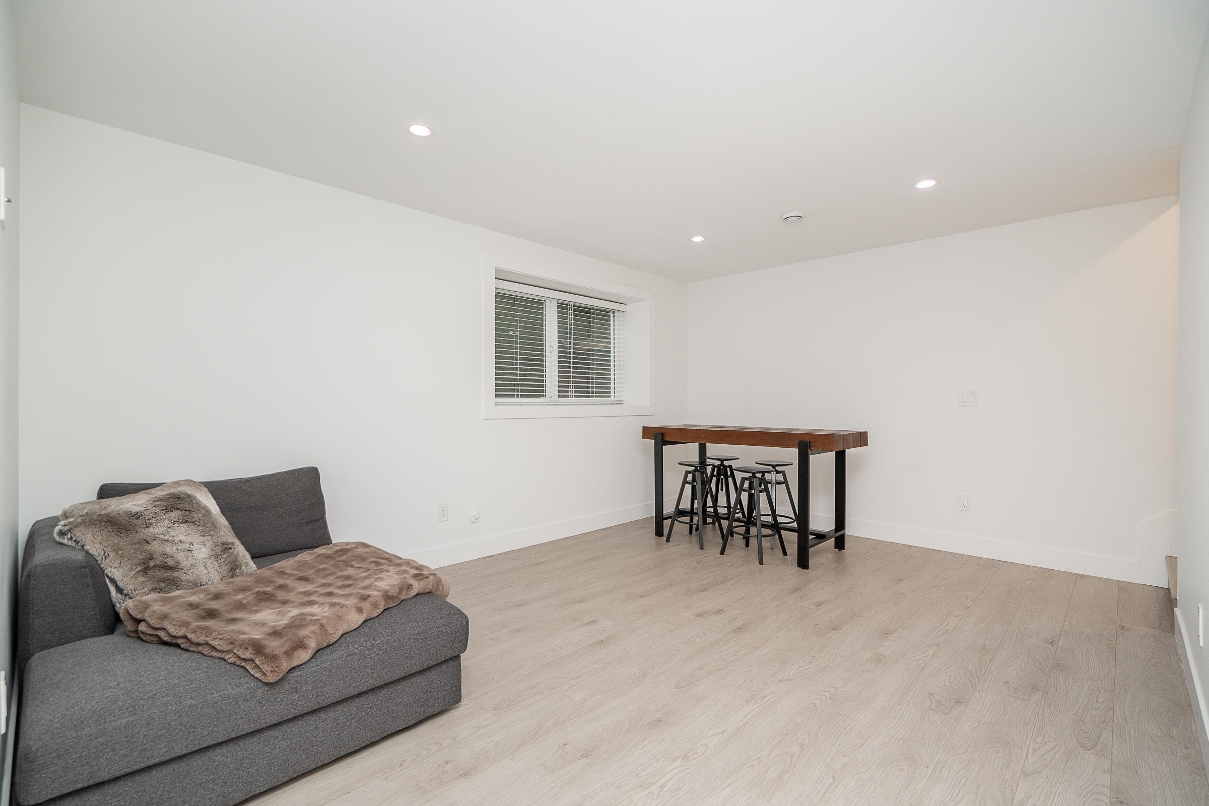 970 Rochester Avenue, Coquitlam, BC
