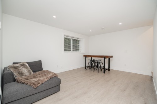 970 Rochester Avenue, Coquitlam, BC 