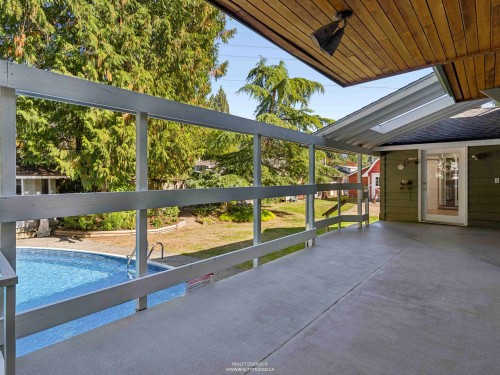 788 26Th Street E, North Vancouver, BC 