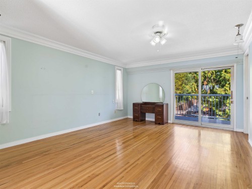 788 26Th Street E, North Vancouver, BC 