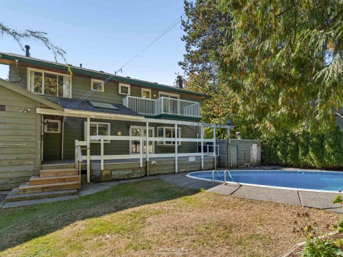 788 26Th Street E, North Vancouver, BC 