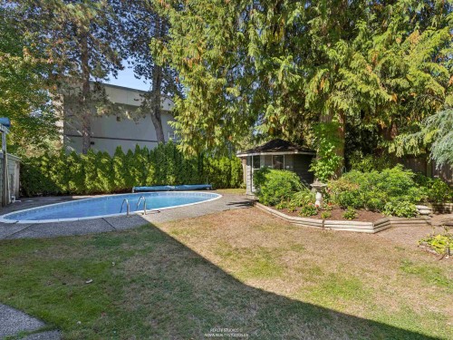 788 26Th Street E, North Vancouver, BC 
