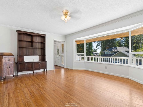 788 26Th Street E, North Vancouver, BC 