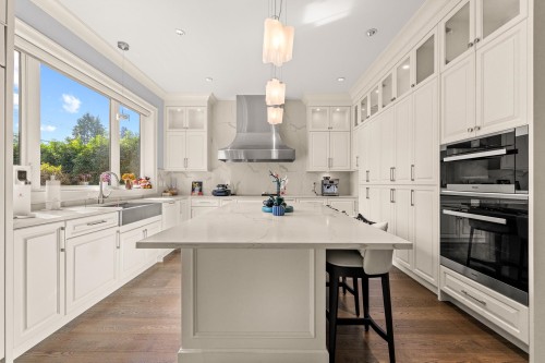 2756 38Th Avenue W, Vancouver, BC 