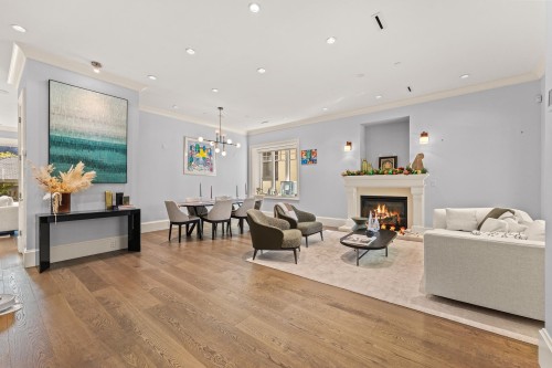 2756 38Th Avenue W, Vancouver, BC 