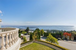 1471 Bramwell Road West Vancouver, BC V7S 2N8