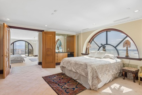 1471 Bramwell Road, West Vancouver, BC 