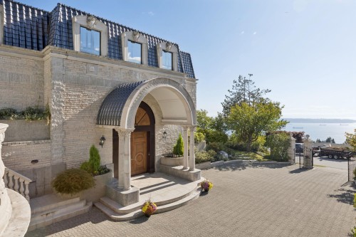 1471 Bramwell Road, West Vancouver, BC 