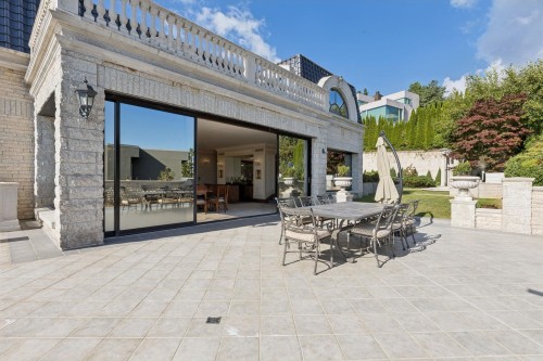 1471 Bramwell Road, West Vancouver, BC 