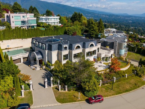 1471 Bramwell Road, West Vancouver, BC 