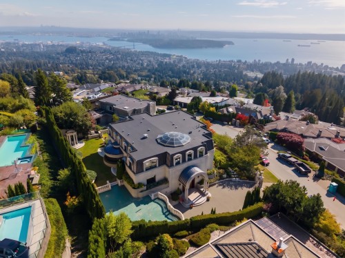 1471 Bramwell Road, West Vancouver, BC 