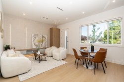 2-3940 Eton Street  Burnaby, BC V5C 1J5
