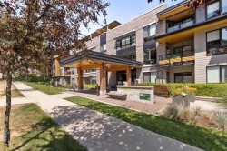 206-3365 4th Avenue E Vancouver, BC V5M 1L7