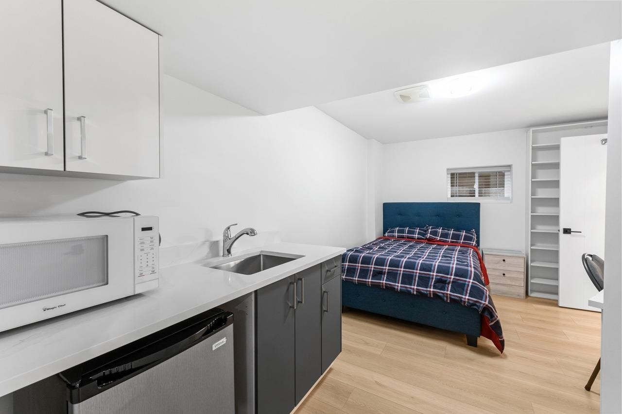 5670 Kullahun Drive, Vancouver, BC
