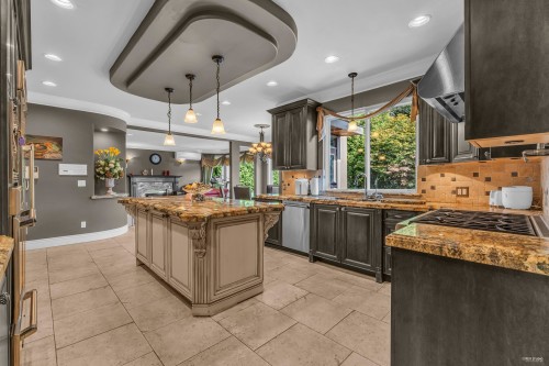 1729 Hampton Dr, Coquitlam, BC 