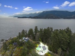 28 Passage Island Vancouver, BC V7W 1V7