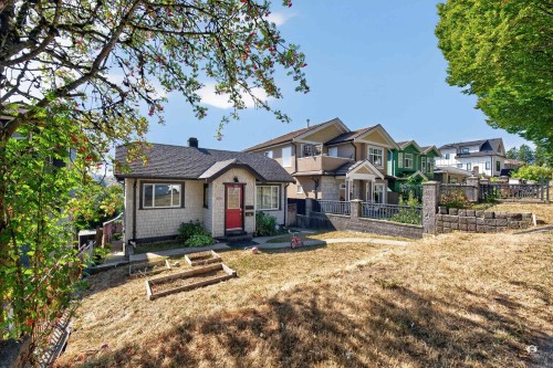 3184 8Th Avenue E, Vancouver, BC 