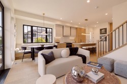 1-3185 Vine Street  Vancouver, BC V6K 3B5