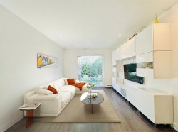 35-6868 Burlington Avenue Burnaby, BC V5J 0G1