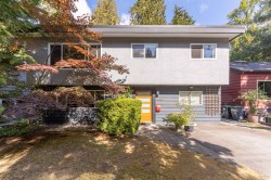 4482 Cove Cliff Road North Vancouver, BC V7G 1H6