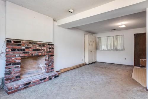 1260 Victoria Drive, Port Coquitlam, BC 