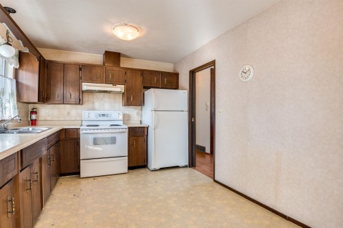 1260 Victoria Drive, Port Coquitlam, BC 