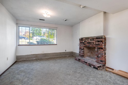 1260 Victoria Drive, Port Coquitlam, BC 