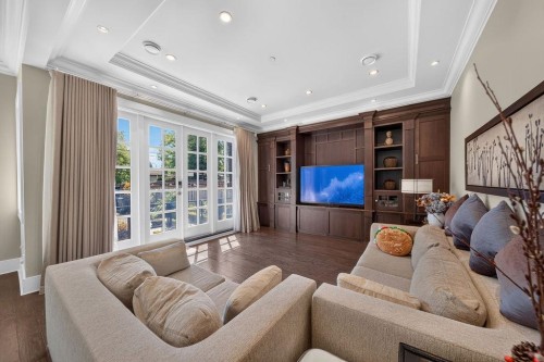 2398 Oliver Crescent, Vancouver, BC 