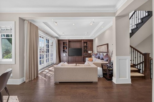 2398 Oliver Crescent, Vancouver, BC 