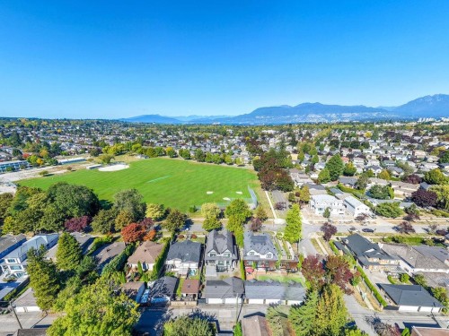 2398 Oliver Crescent, Vancouver, BC 