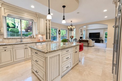 3059 Plateau Boulevard, Coquitlam, BC 