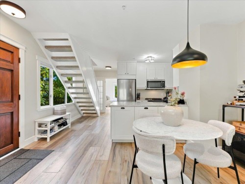 3454 3Rd Avenue W, Vancouver, BC 