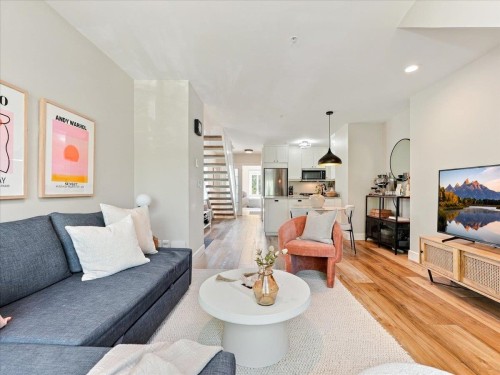 3454 3Rd Avenue W, Vancouver, BC 