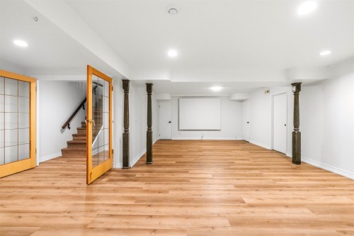 1355 Tyrol Road, West Vancouver, BC 