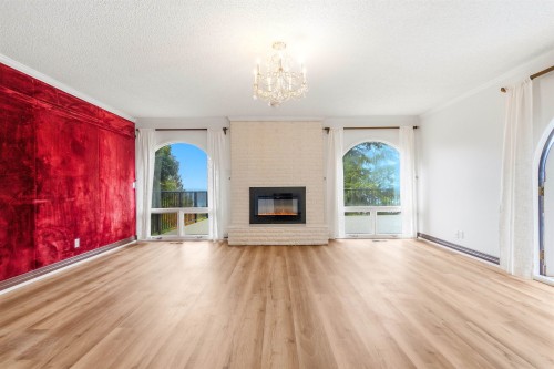 1355 Tyrol Road, West Vancouver, BC 