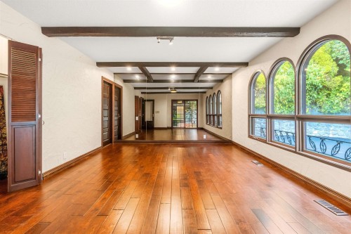 1355 Tyrol Road, West Vancouver, BC 