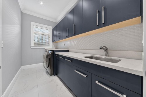 8828 Cooper Road, Richmond, BC 