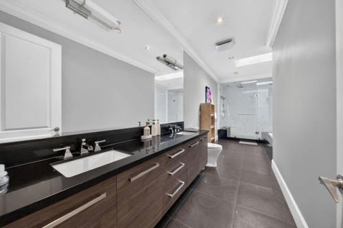8828 Cooper Road, Richmond, BC 