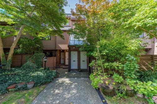 3319 Mountain Highway, North Vancouver, BC 