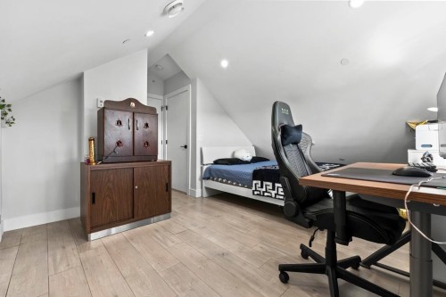 6751 Knight Street, Vancouver, BC 