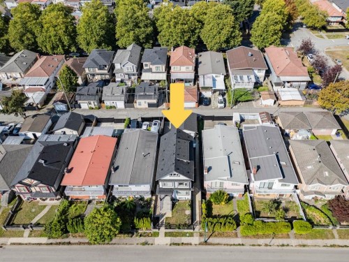 6751 Knight Street, Vancouver, BC 