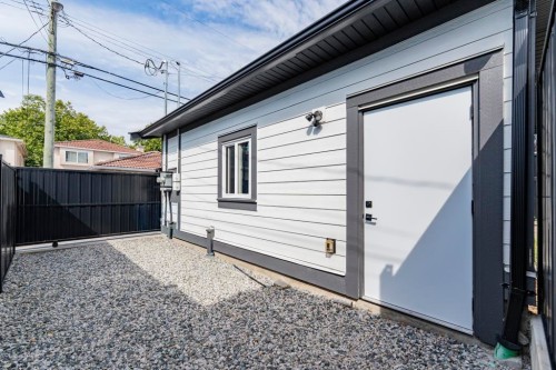 6751 Knight Street, Vancouver, BC 