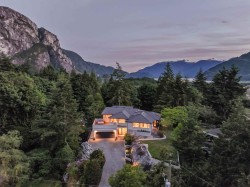 38243 Vista Crescent Squamish, BC V8B 0B1