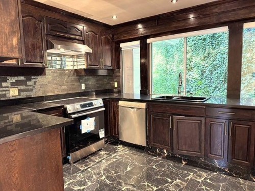 92 Ravine Drive, Port Moody, BC 